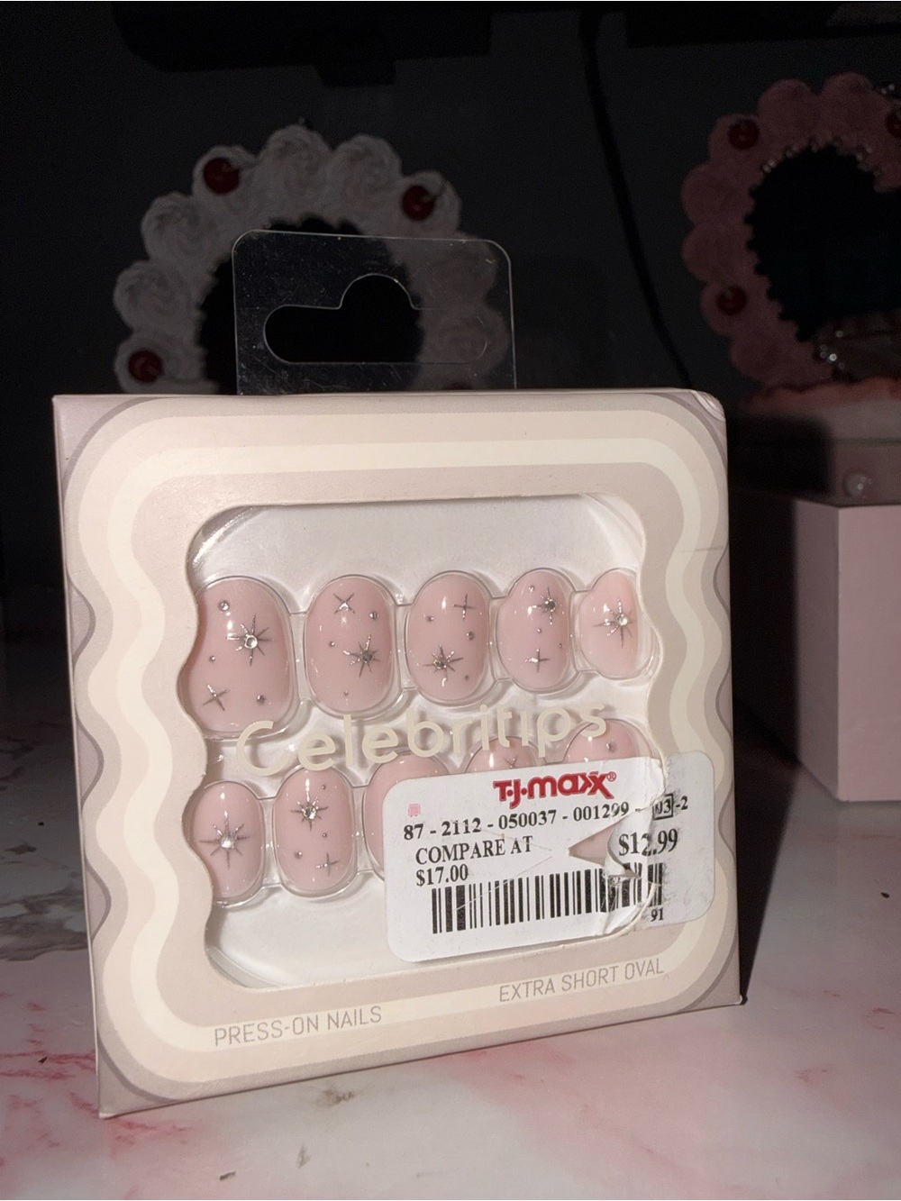 Celebritips Press-On Nails with Sparkle Star Accents - Light Pink